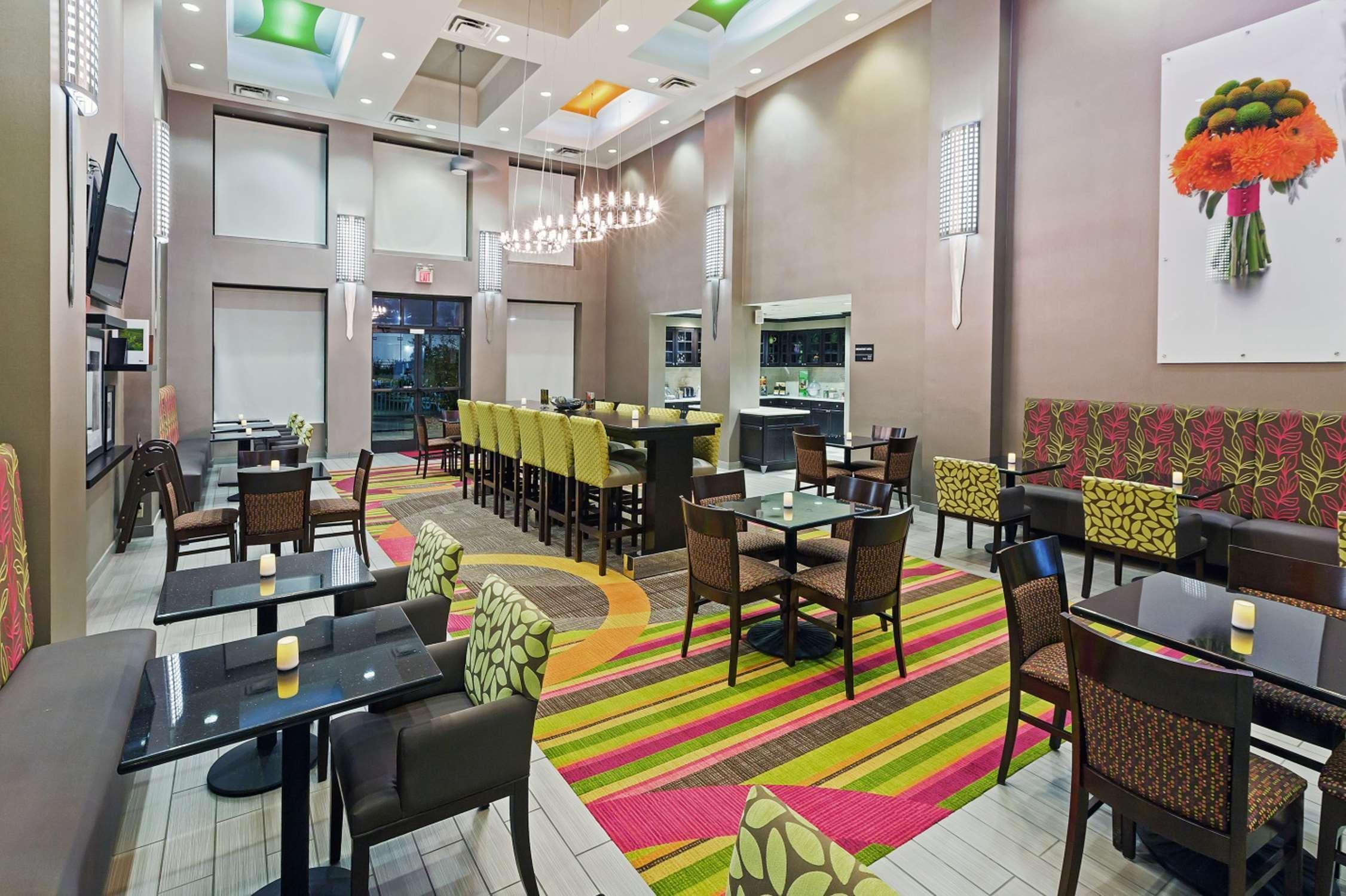 Hampton Inn & Suites Tulsa-Woodland Hills Restaurant bilde